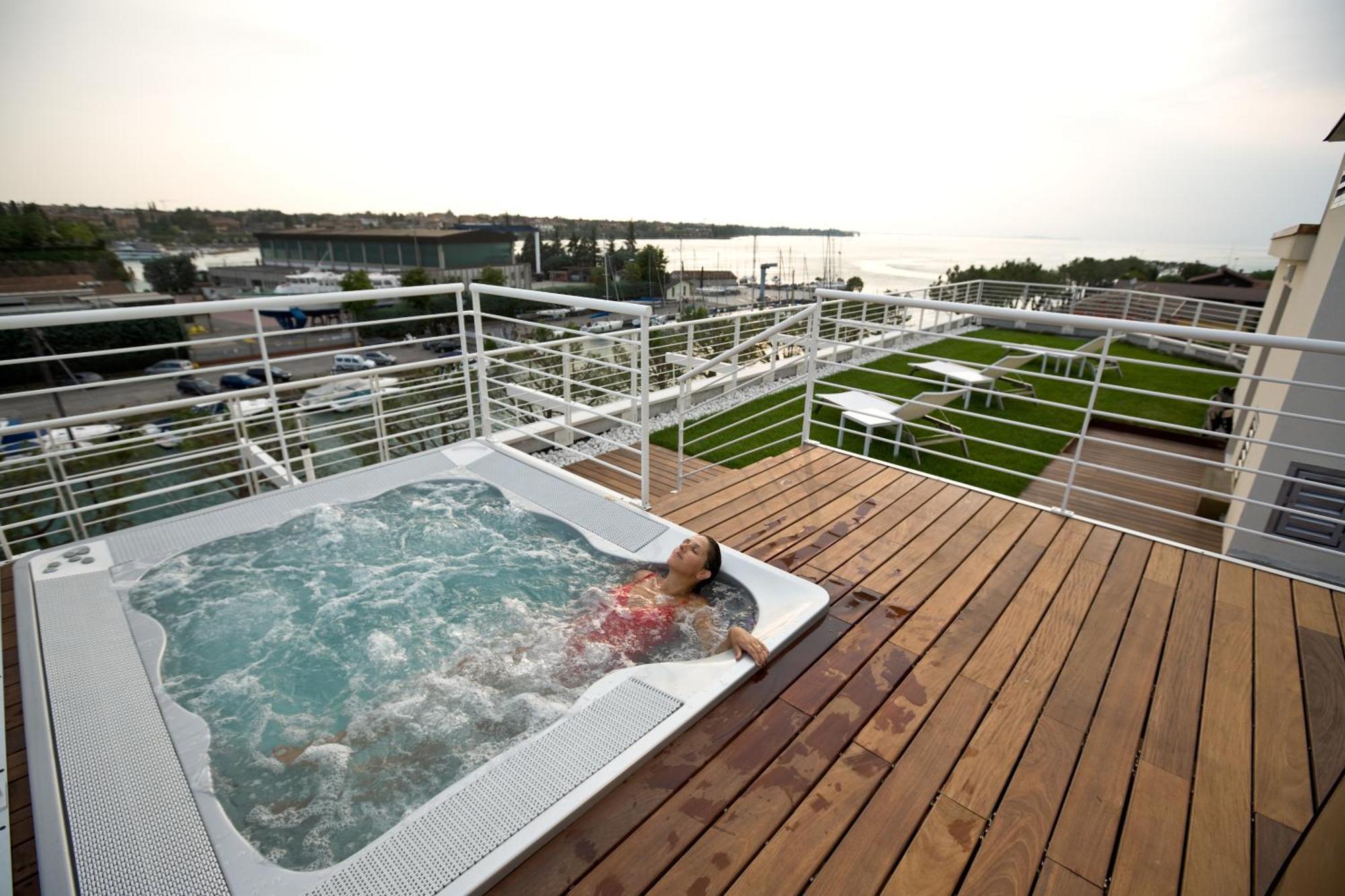 Hotel Acquadolce Peschiera del Garda Eksteriør bilde
