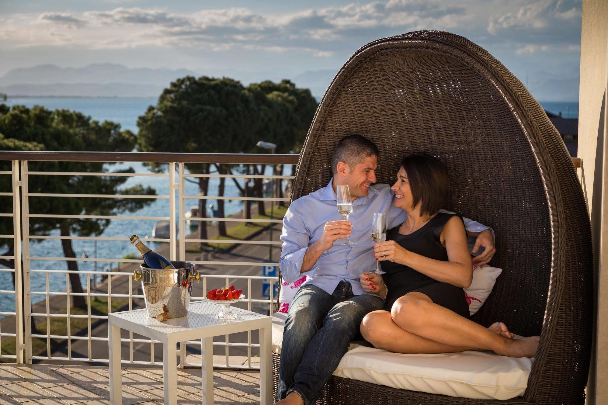 Hotel Acquadolce Peschiera del Garda Eksteriør bilde